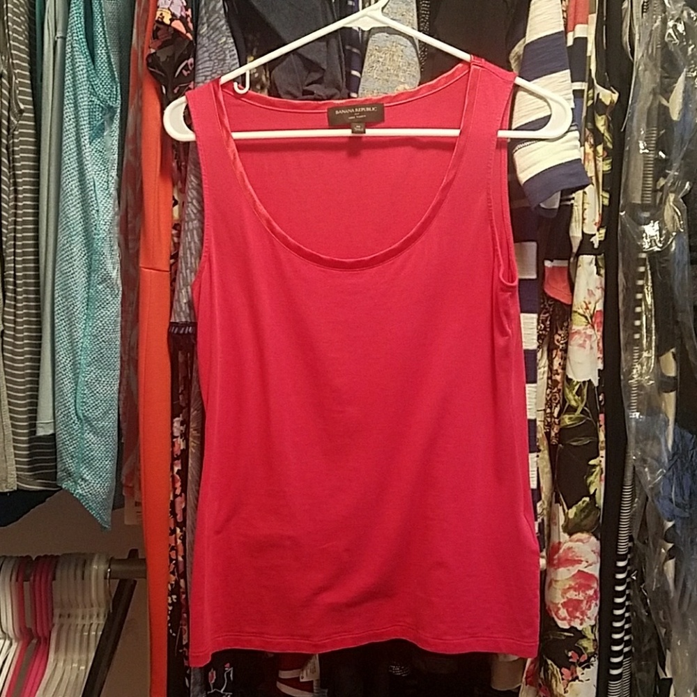 Banana Republic luxe touch tanktop
